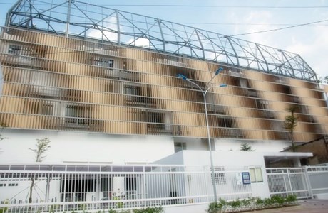 Tái cấu trúc, mua bán, sáp nhập các trường quốc tế 
